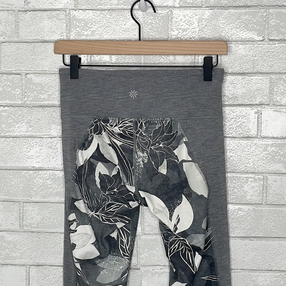 Athleta Grey and White Floral Leggings - Picture 7 of 14